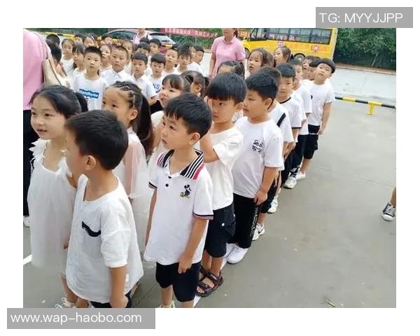 第一次踢足球的难忘经历与成长感悟分享